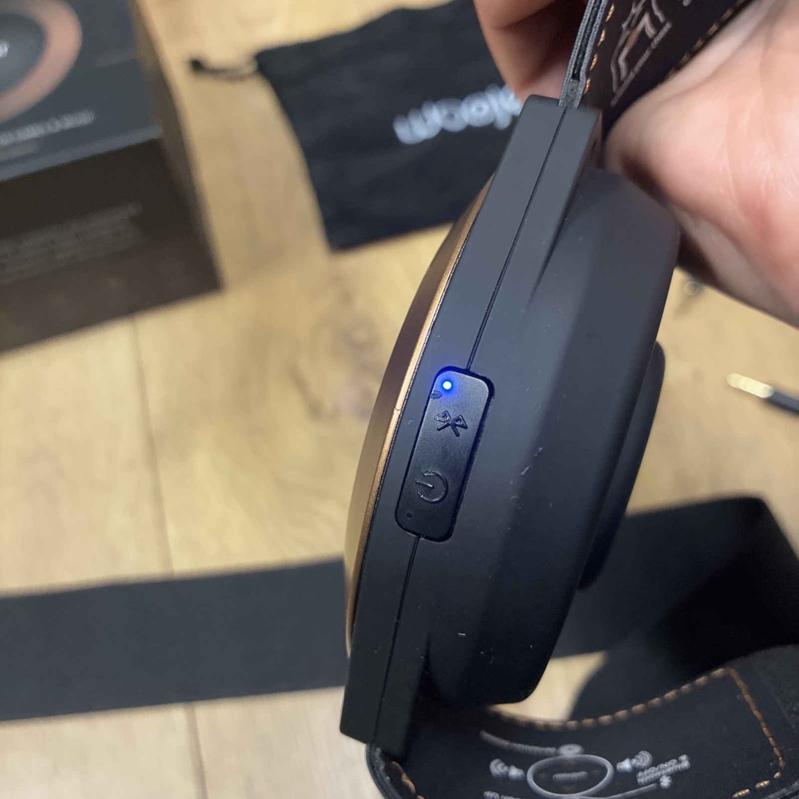 Woojer Strap EDGE Haptic Strap for Games & Music TESTED Read