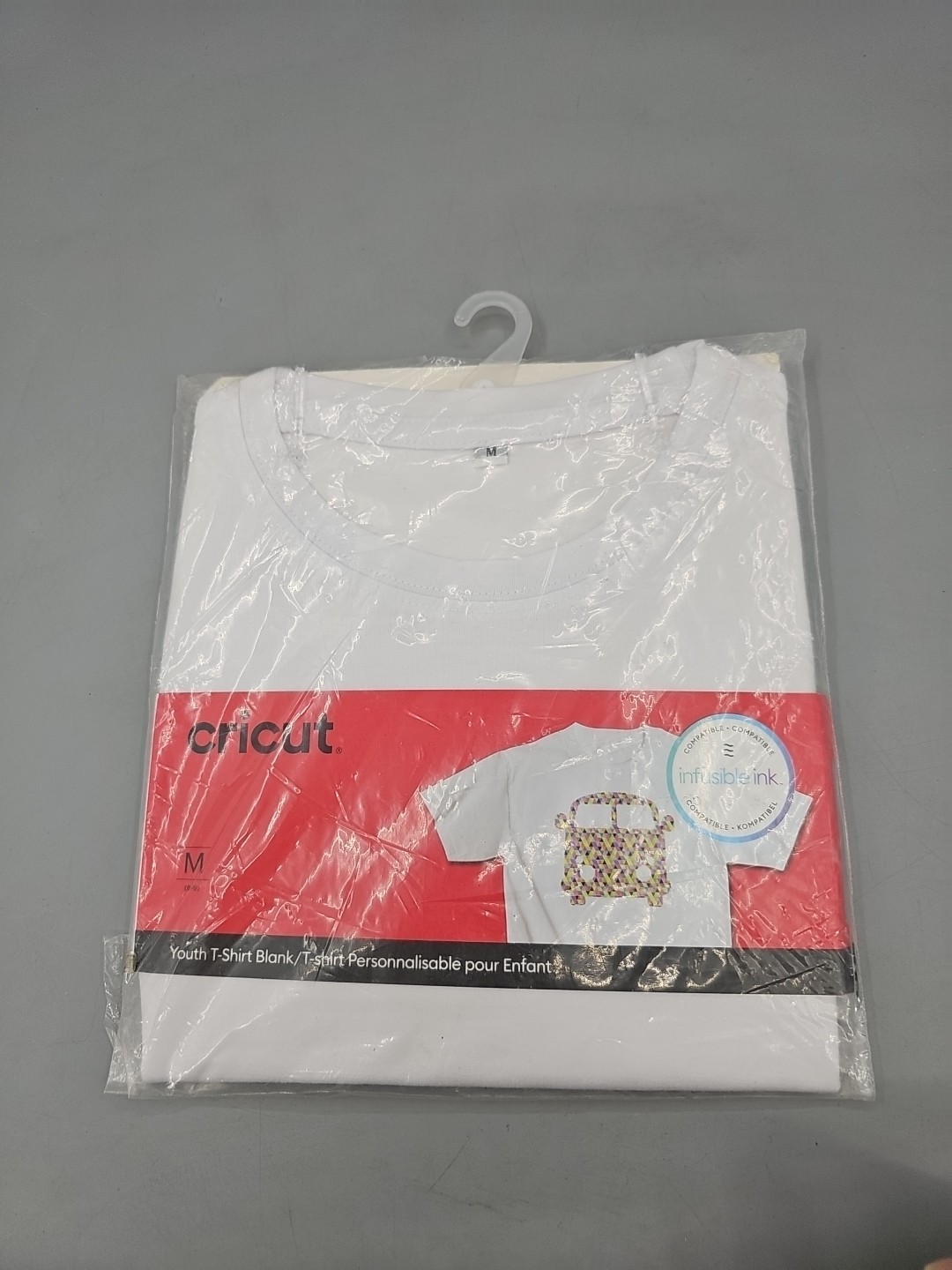 Cricut Infusible Ink Blank Crew Neck T-Shirt Youth Medium New in Package