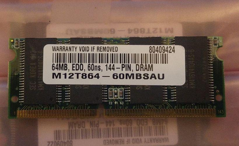 64MB SAMSUNG M12T864-60MBSAU 400MHz 60ns 144 Pin DIMM DRAM RAM
