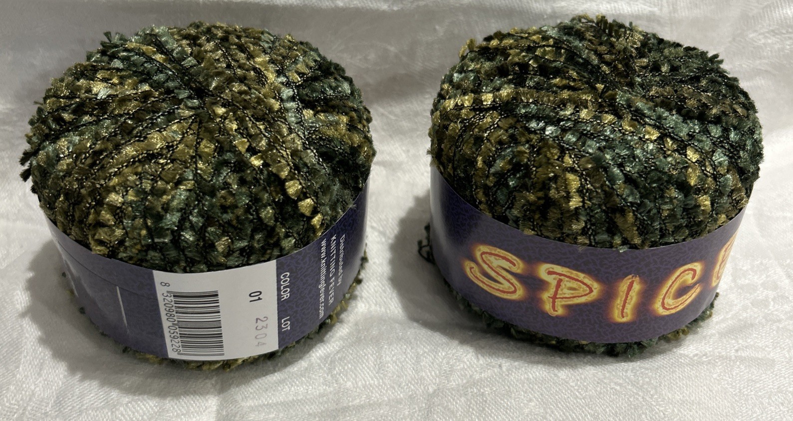 2 Knitting Fever Spice Green Jewel Ribbon Yarn NEW Italy Nylon Trim 50 G 125 Yds