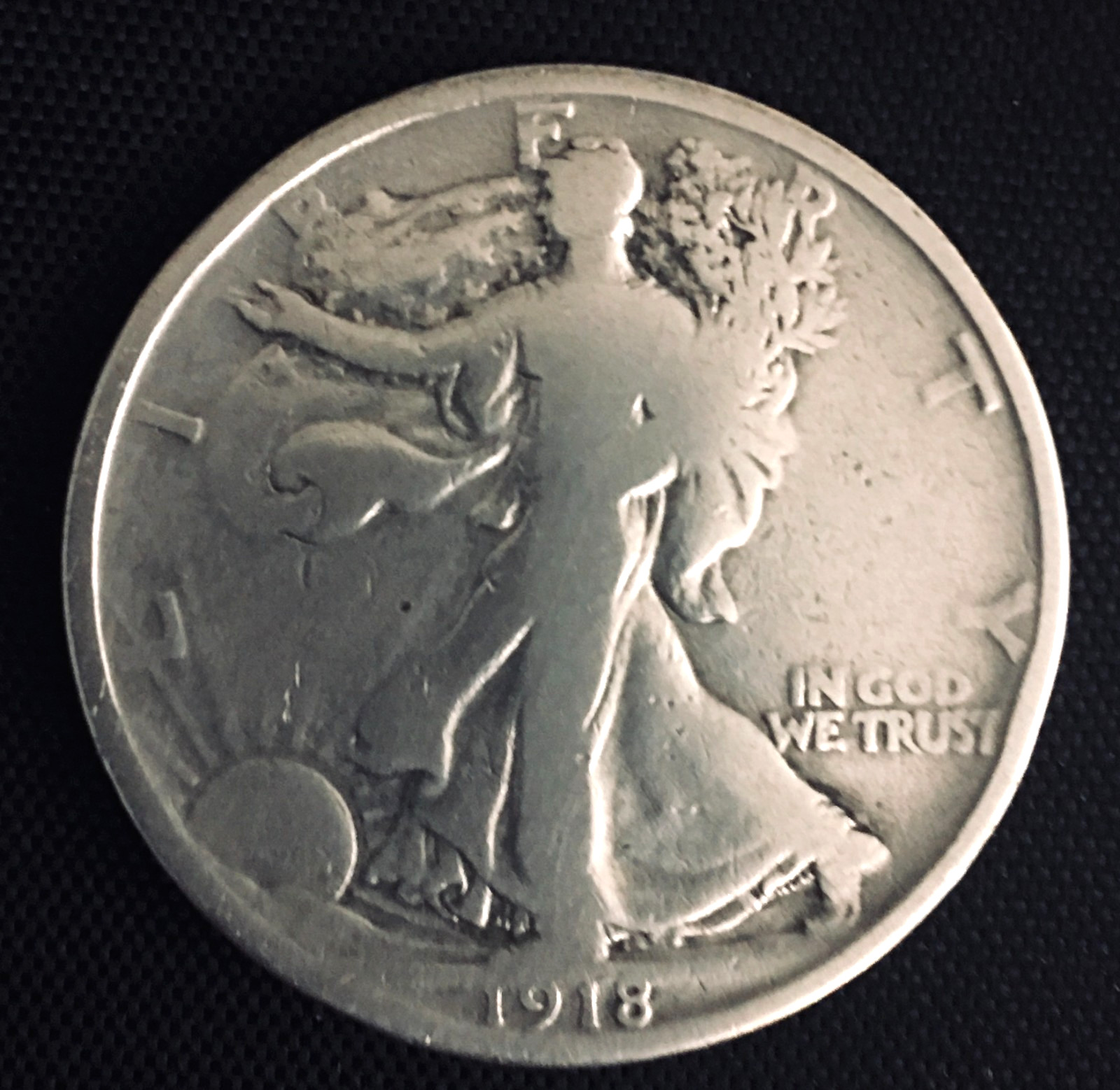 LOT #U42     1918-P  WALKING LIBERTY HALF DOLLAR