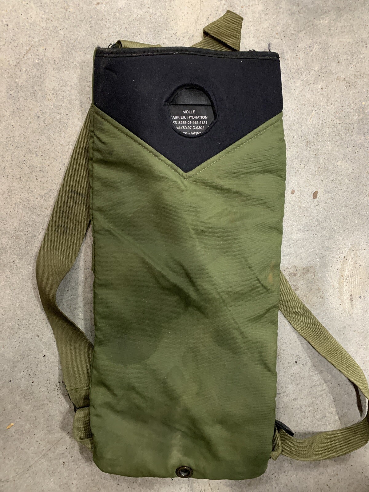 UMSC Marine Corps Molle Hydration Carrier Green 8465014652131