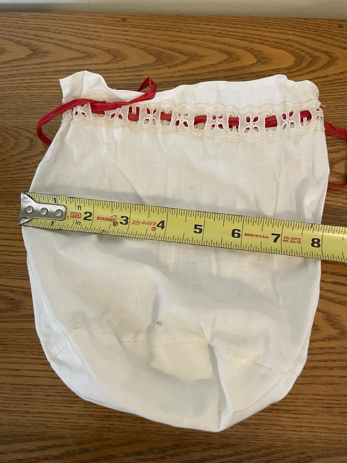 Ladies White Cotton Drawstring Purse Bag Eyelet Trim Red Ribbon