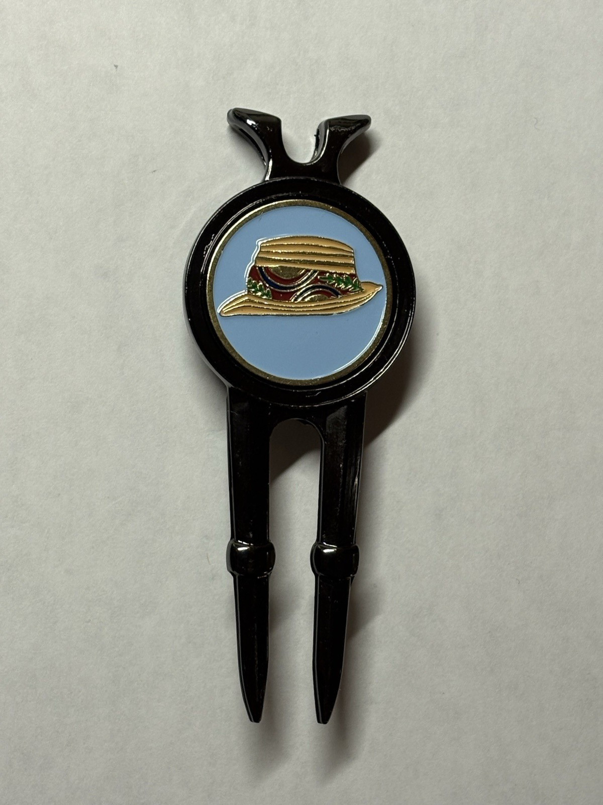 The Greenbrier Sporting Club 'The Snead'  Divot Tool & 1" Coin Style Golf Marker