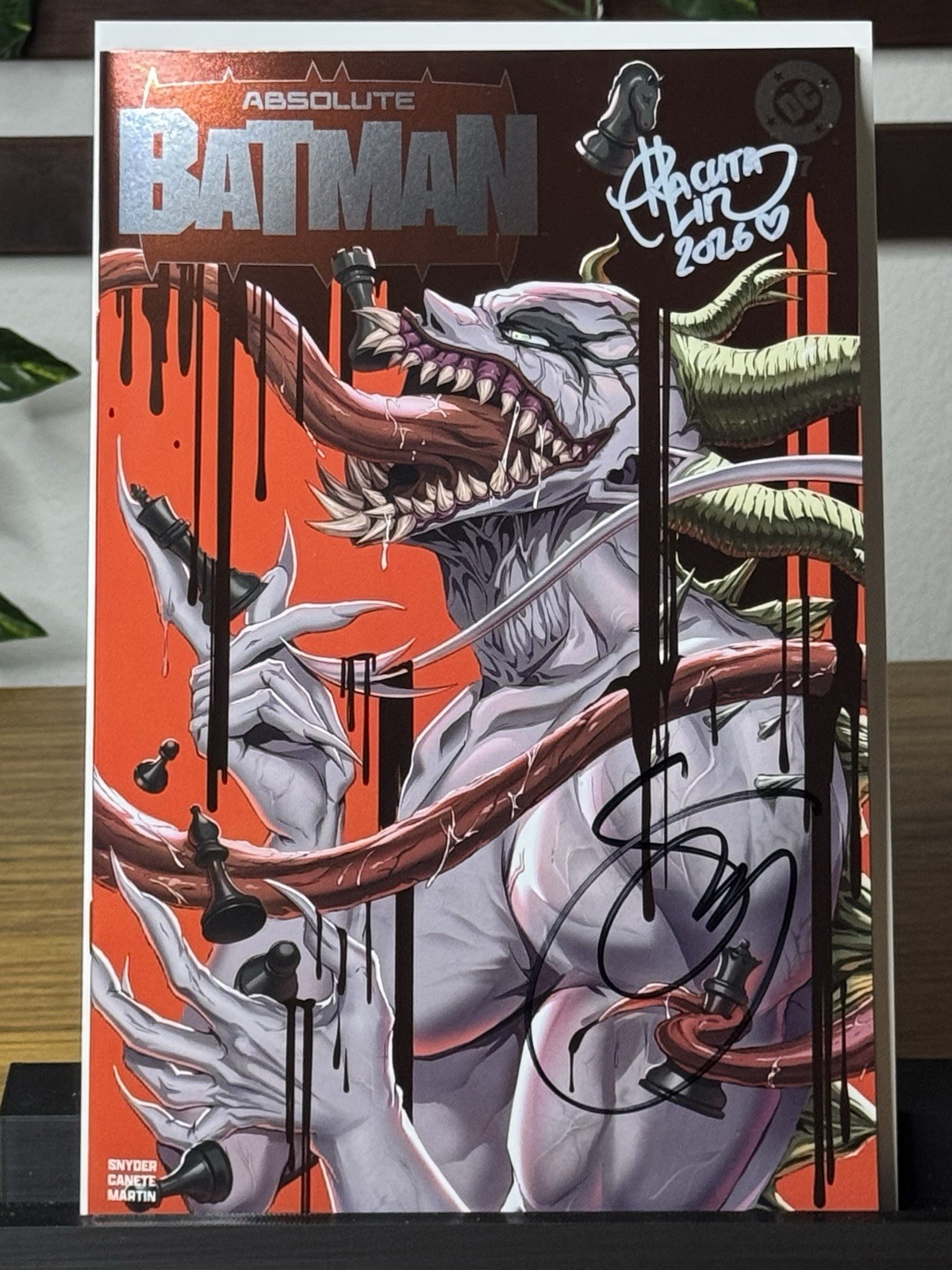 ABSOLUTE BATMAN #17 MEGACON EXCLUSIVE SIGNED BY SCOTT SNYDER & RATCHA LIN W/COA