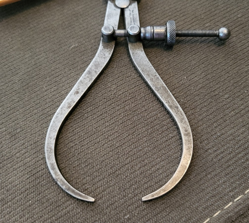 Starrett 4" Flat Leg Outside Caliper/Divider W Split Nut-B