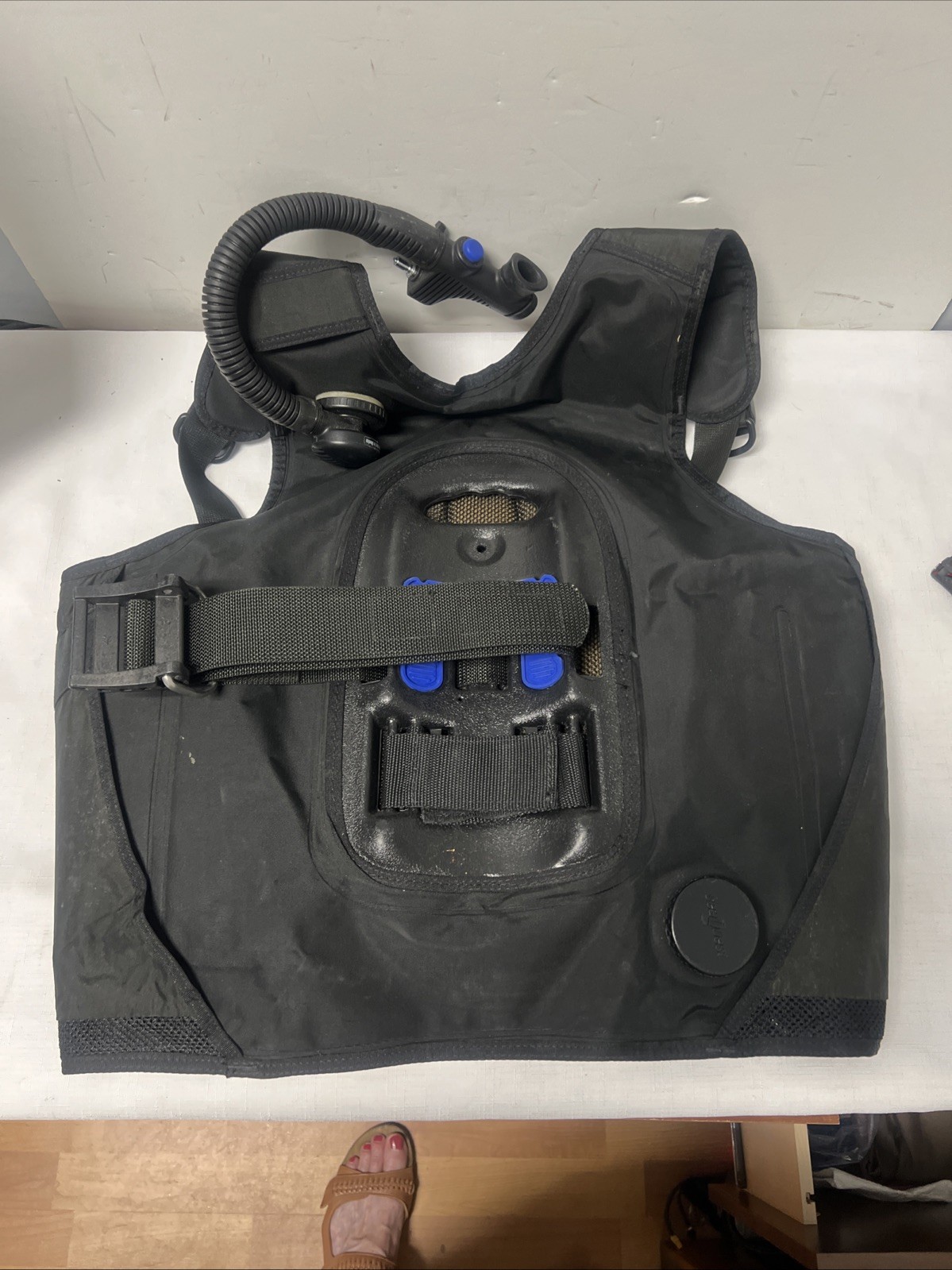 Seaquest Scuba Vest Size XL Nice!