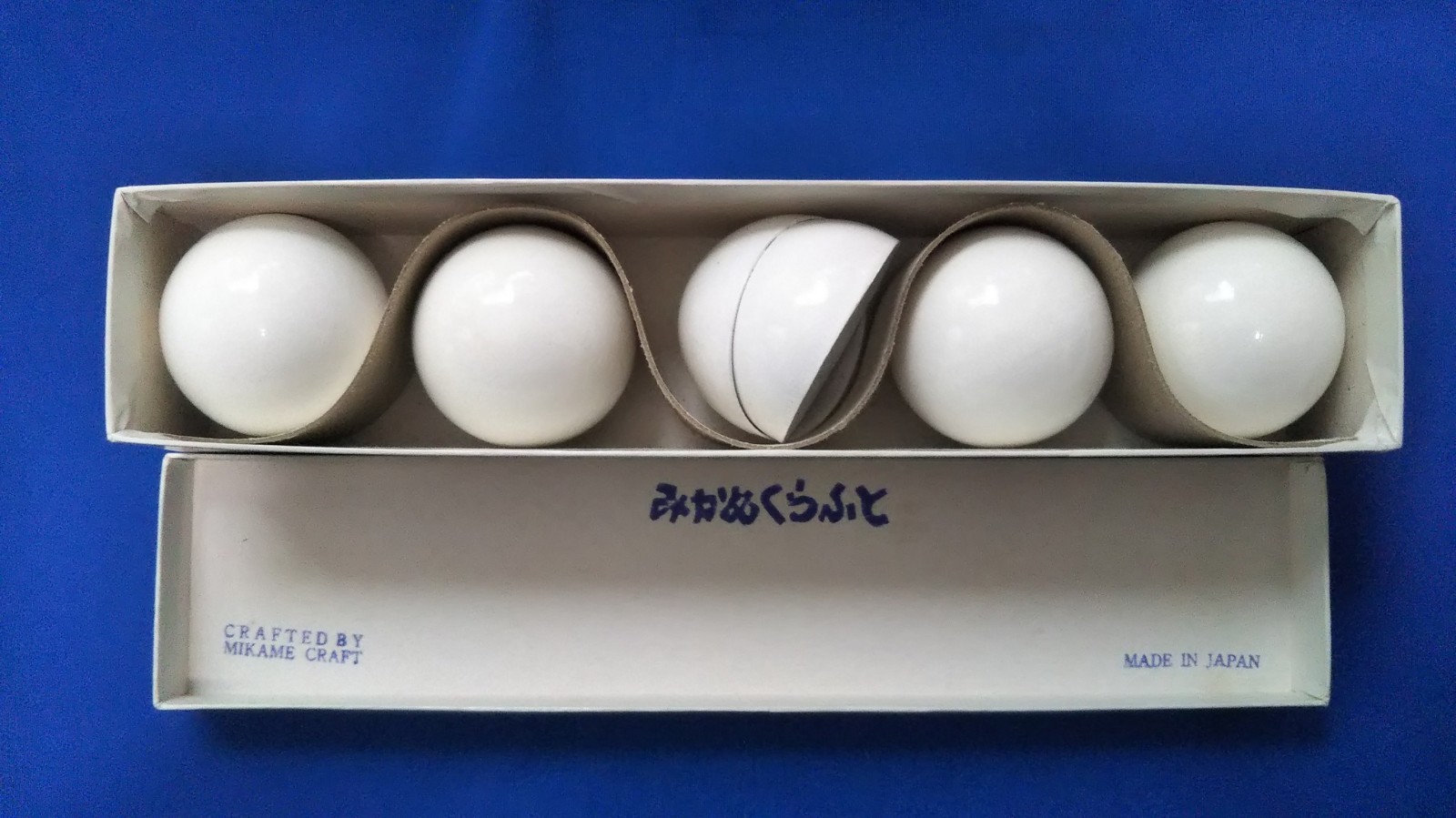 Mikame Craft Professional Billiard Ball Set (White, Diameter 45mm) Mint