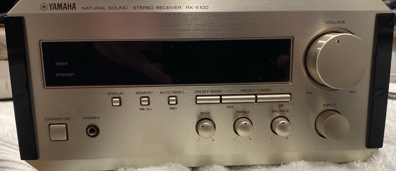 Yamaha Natural Sound Stereo Receiver Model No.RX-E100 Works Great READ