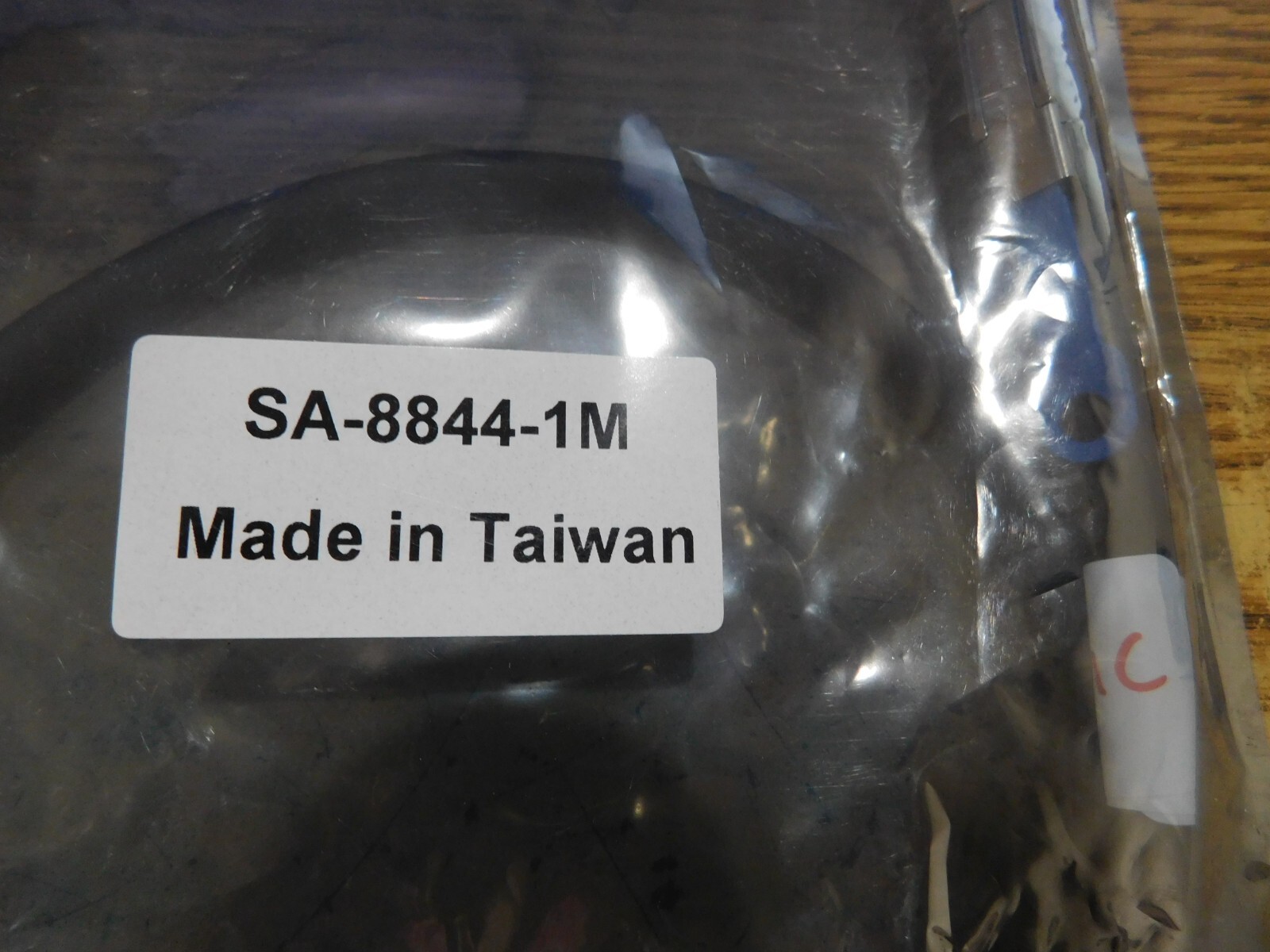 SA-8844-1M MIni-SAS Cable. New Old Stock
