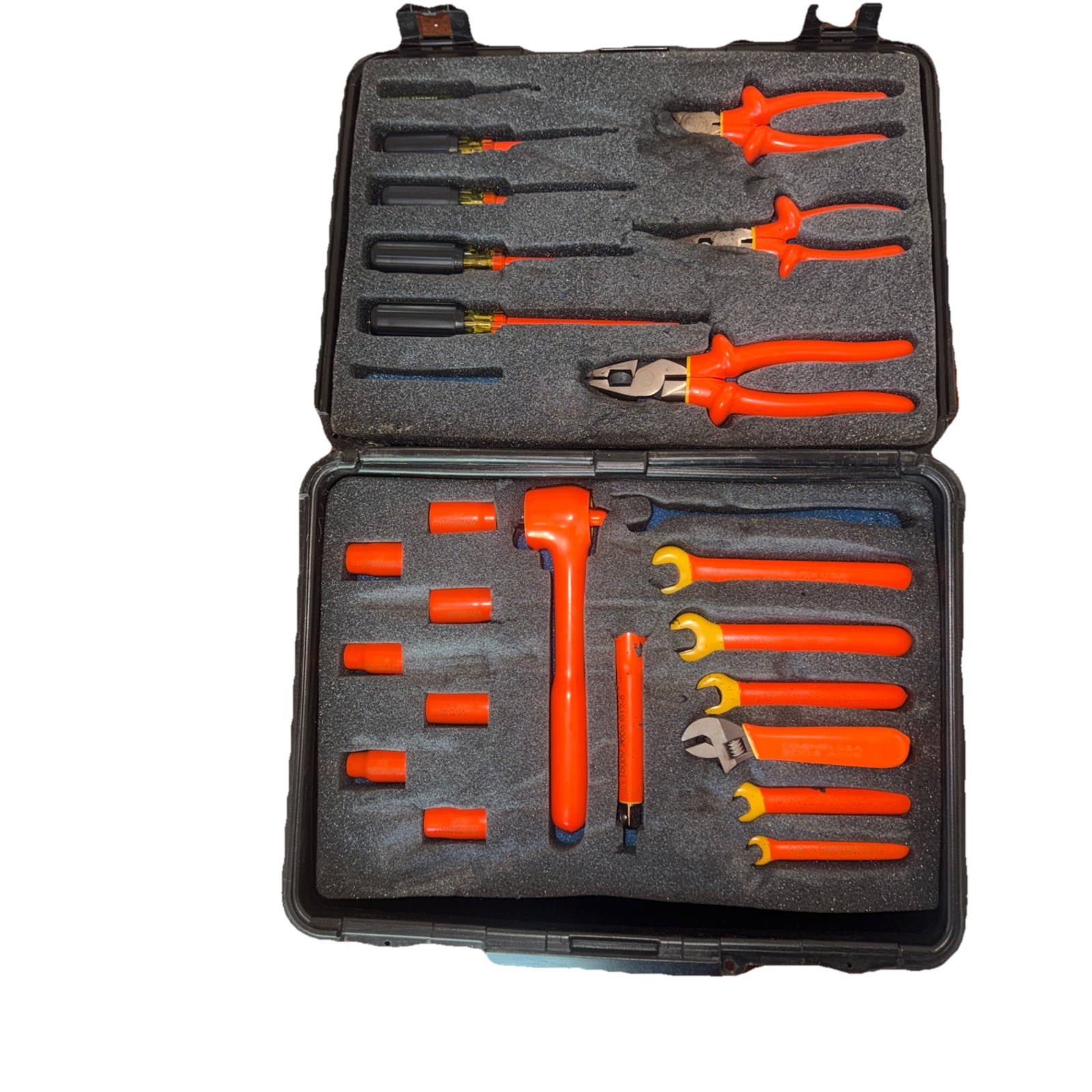 Cementex Electricians Double Insulated Maintenance Tool Kit 23-Pc Look Closely