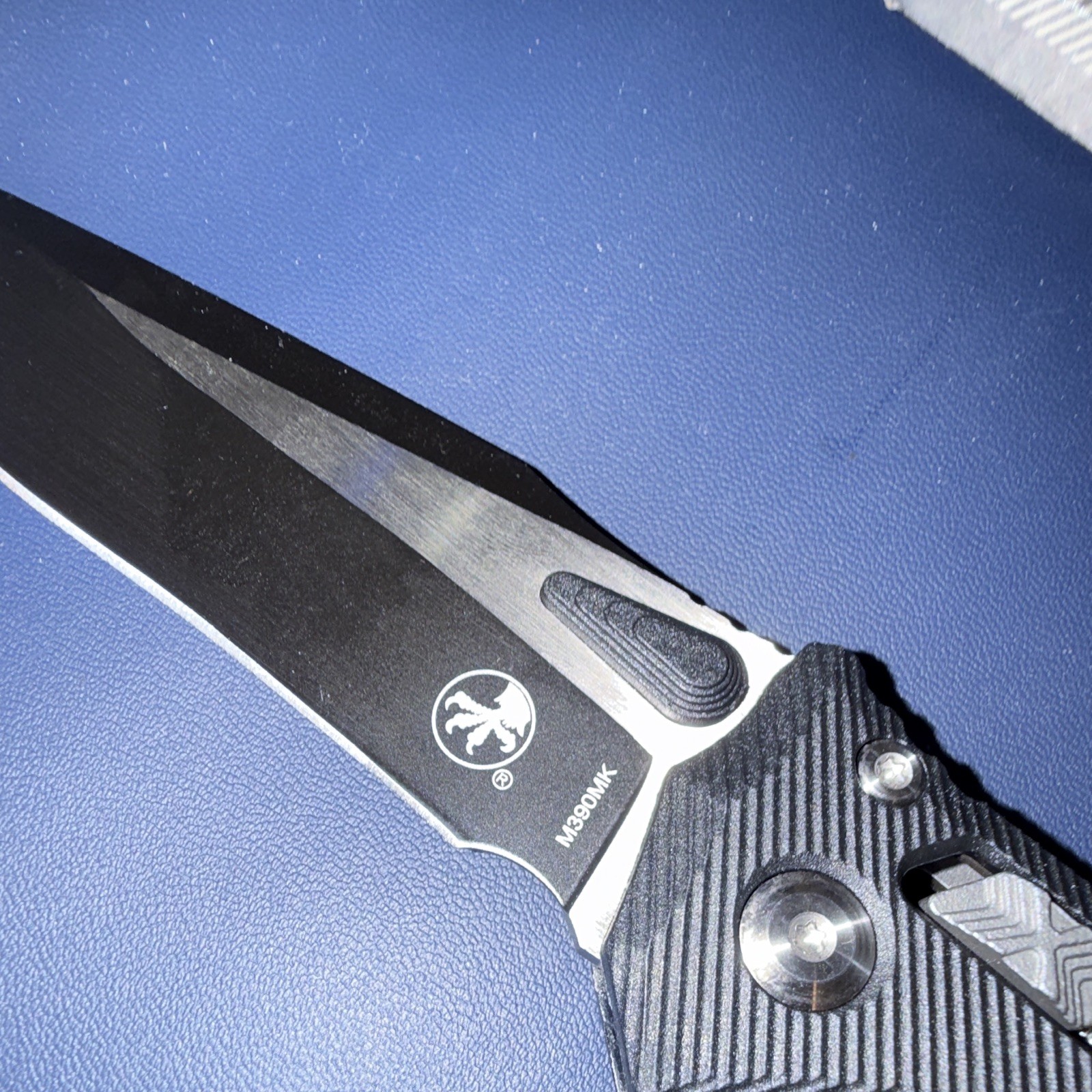 Microtech M390MK Pocketknife Black Aluminum Handle Liner Lock Drop Point Plain