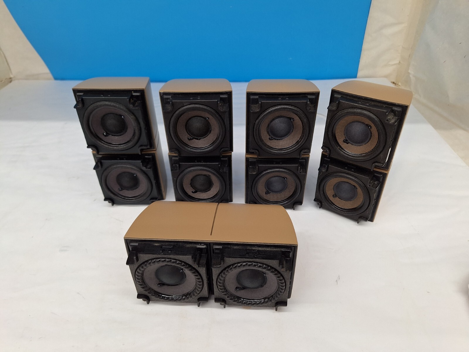 5x Set Bose double cube speaker w Horizontal Center Tan/Brown