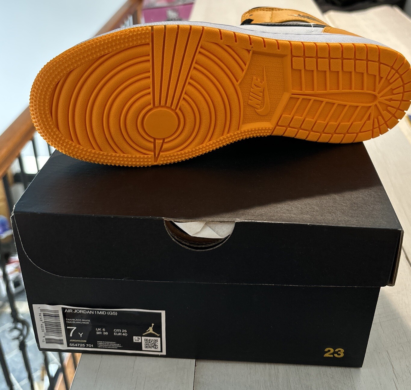 Brand New Nike Jordan 1 Mid Taxi Black Yellow Boys GS 554725-701