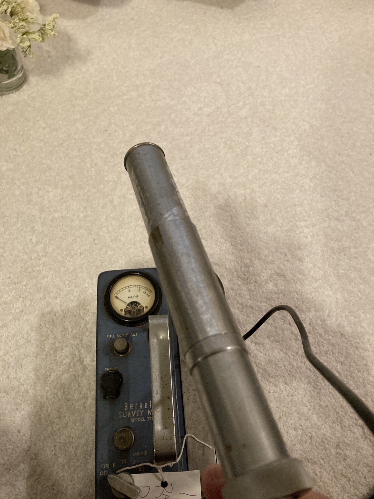 Berkeley Survey Meter model #2750. No Means To Test. No Apparent Damage.