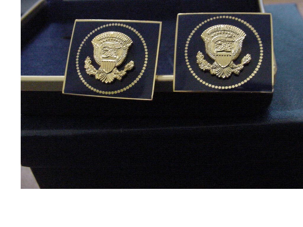 Pair of President DONALD TRUMP  SQUARE VIP Cufflinks -NEW