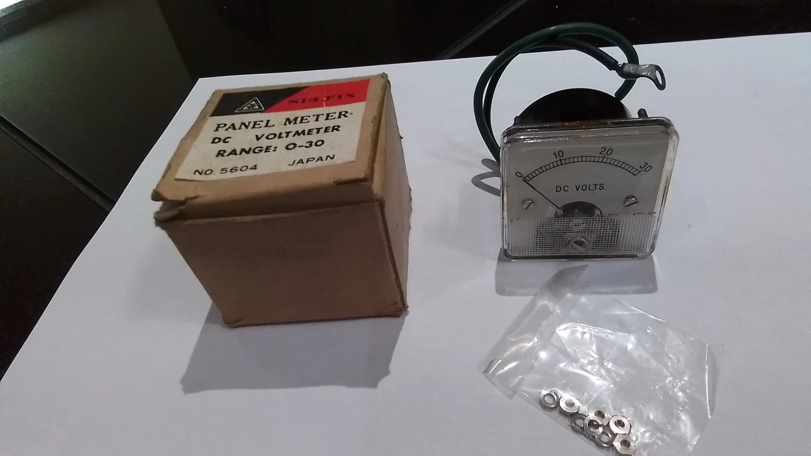 Vintage Selfix D C Panel Meter Voltmeter 0- 30 Model 5604 NOS Electrical Guage