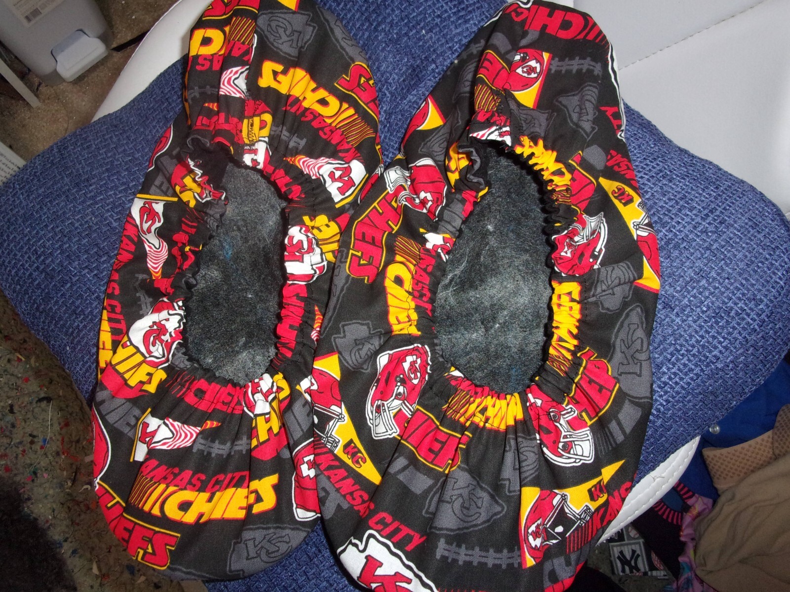 KANSAS CITY CHIEFS NFL BOWLING SHOE COVERS