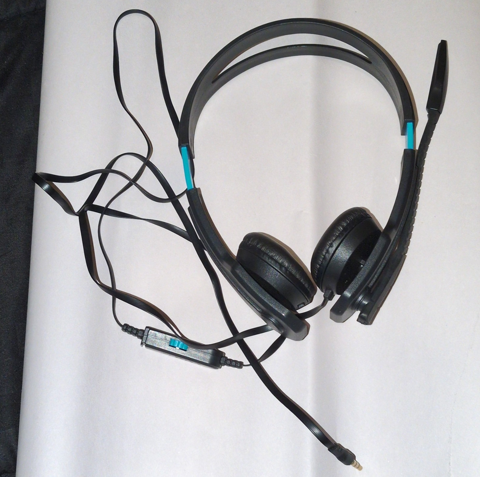 HS-1 Wired On-Ear Gaming Headset 3.5mm Boom Mic Volume Control Black/Blue