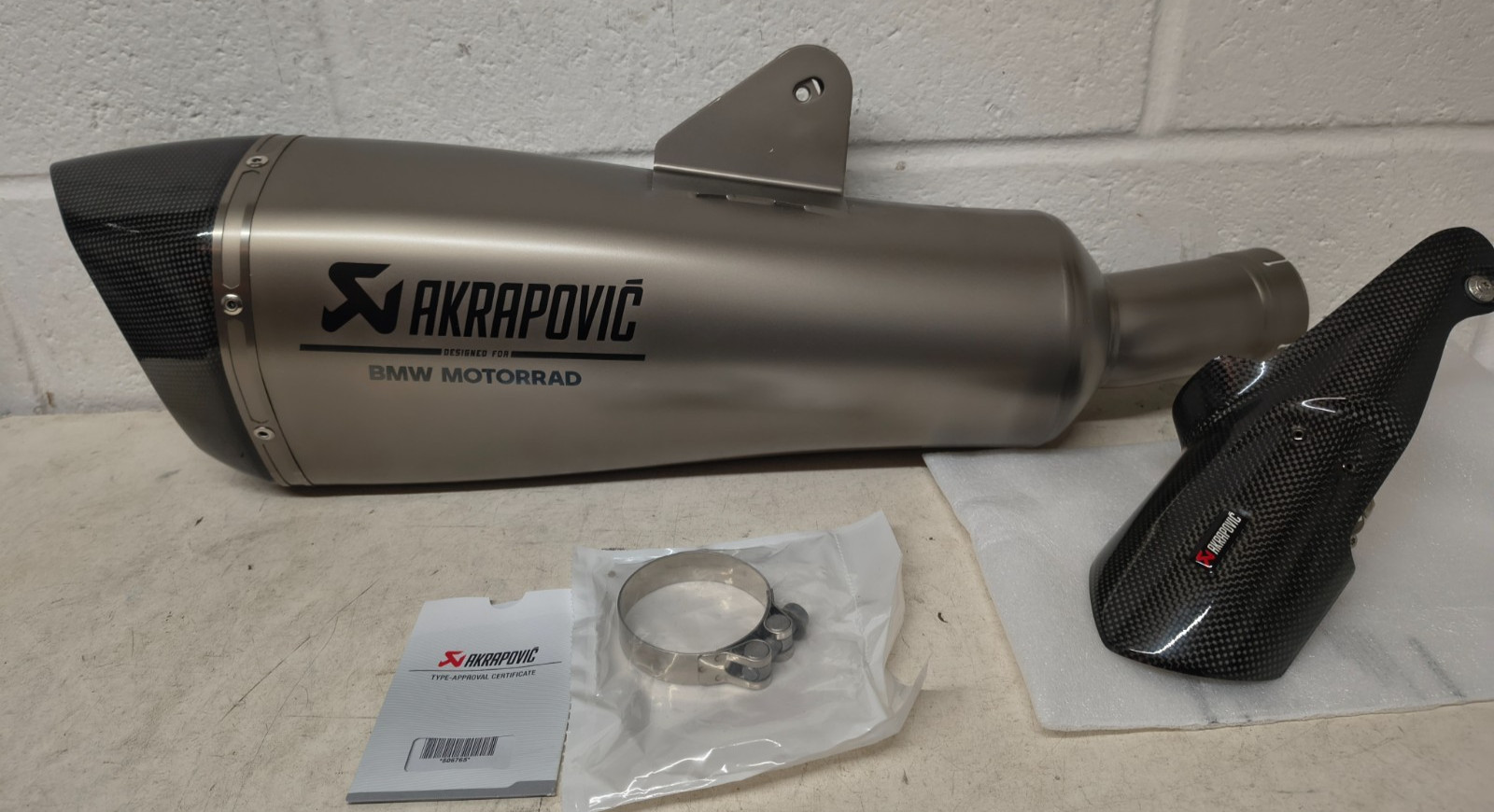BMW R1250R R1250RS Akrapovic Exhaust HP Silencer 77115A791B0 2018-2024 End Can