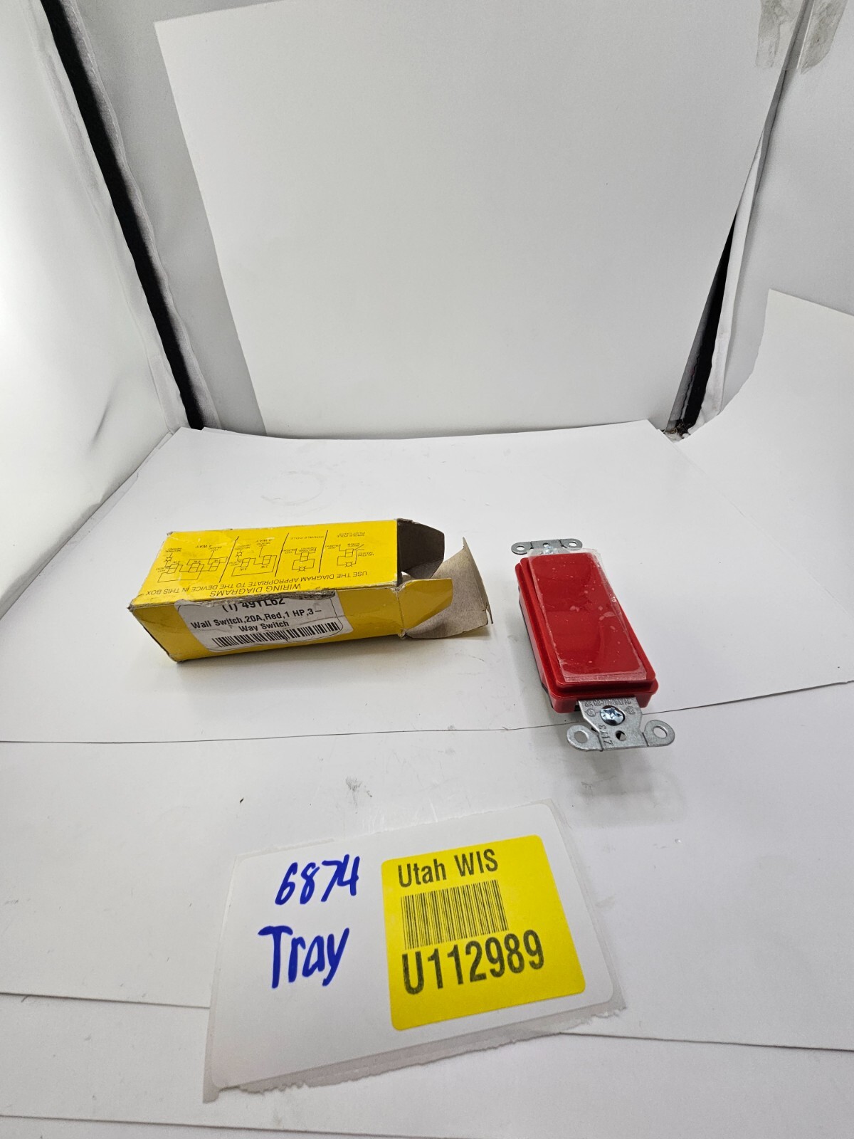Wall Rocker Switch Red 20A;Back Side 3-Way 49YL62 DS320R