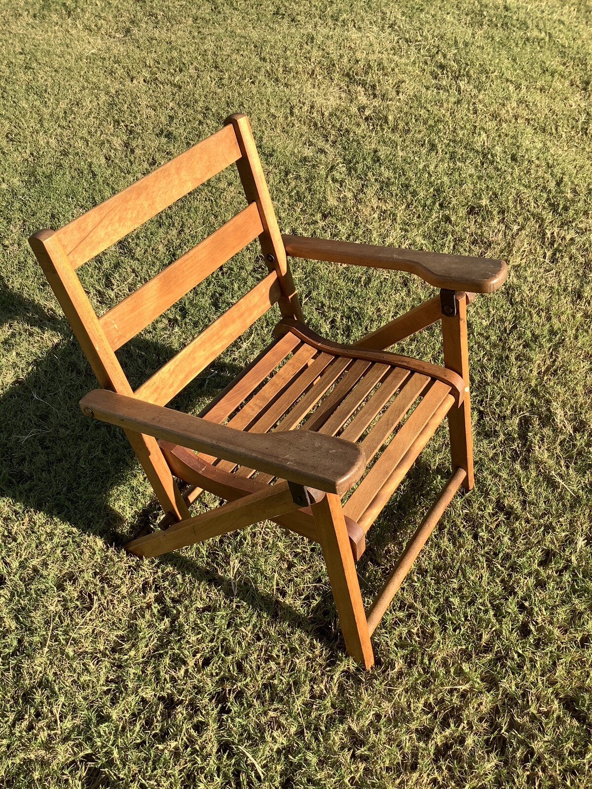 Antique Child’s Wooden Folding Chair Style Of Paris Mfg. Co. South Paris #46
