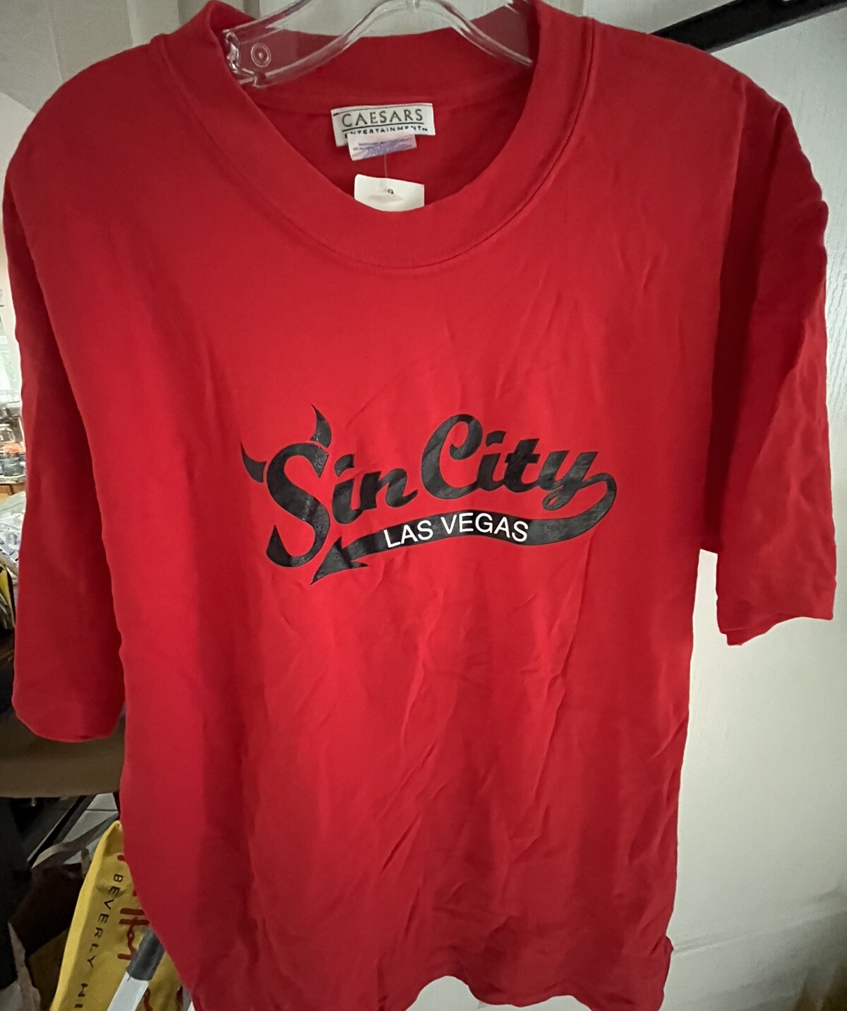 Sin City Las Vegas- t-shirt -NEW- Size L- Caesars Entertainment Brand- Red/Black