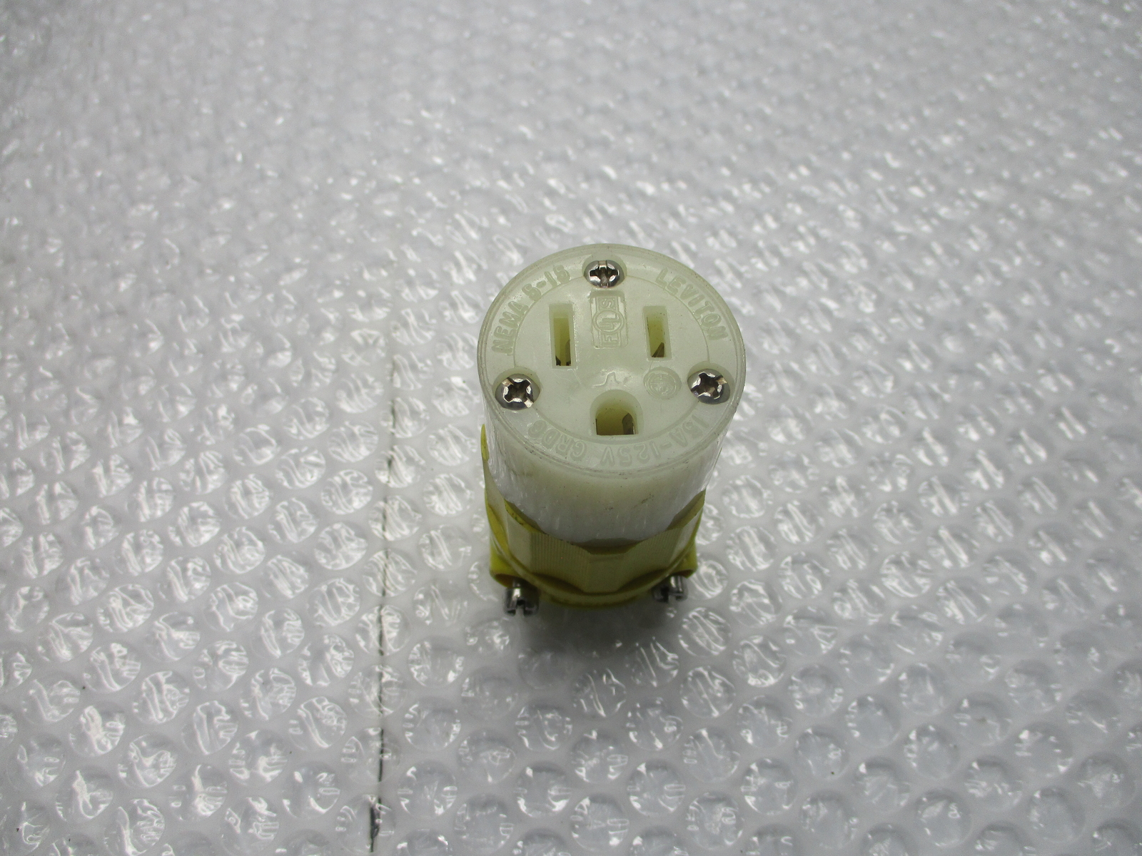 LEVITON NEMA 5-15 GRDG CONNECTOR PLUG NSNP