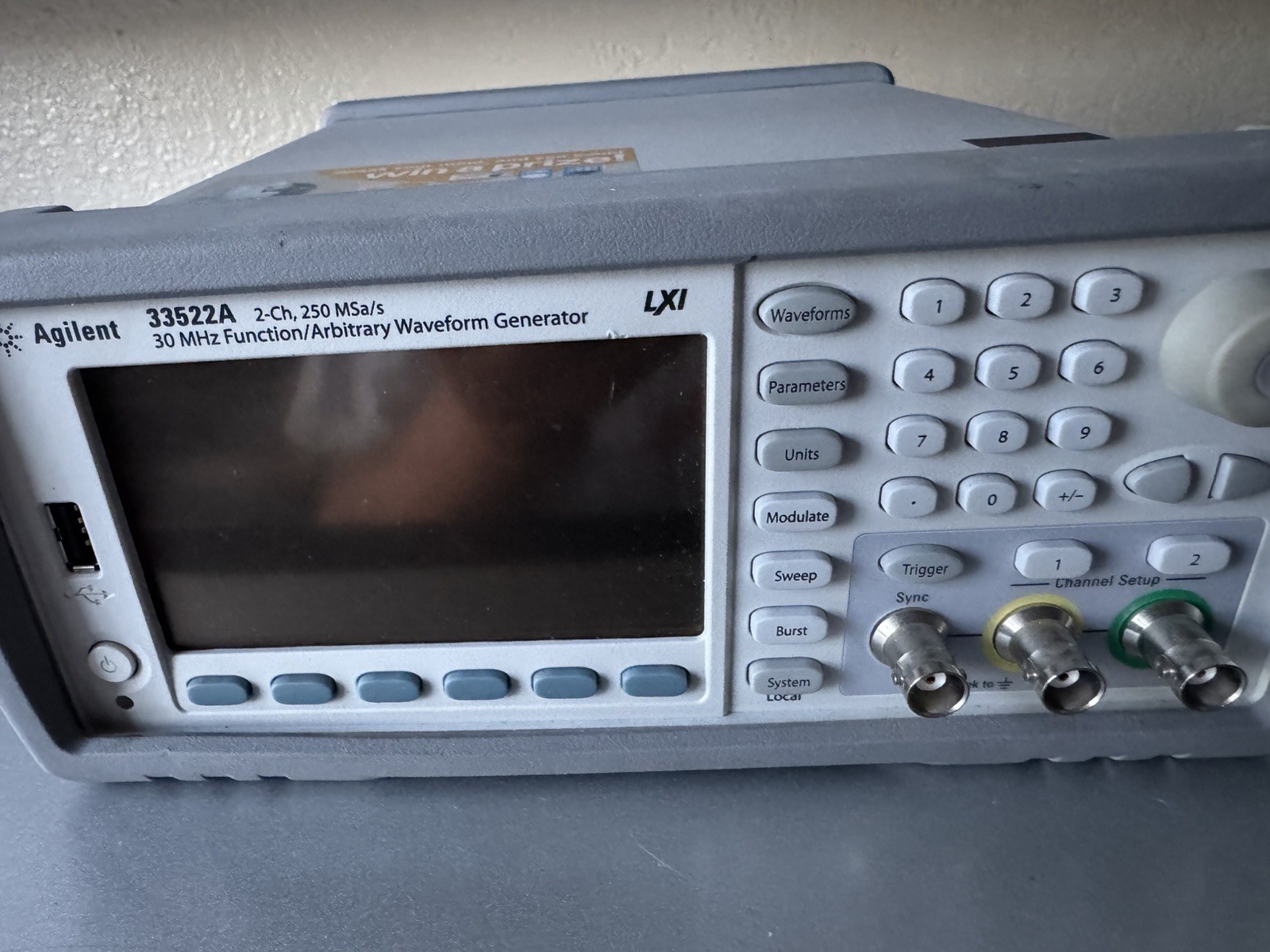 HP/Agilent/Keysight 33522A  Waveform Generator CALIBRATED recently