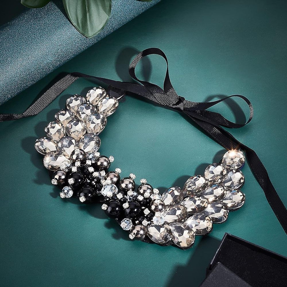1set Vintage Black & Rhinestone Layers Bib Fake Stand Collar with Faux Pearl &