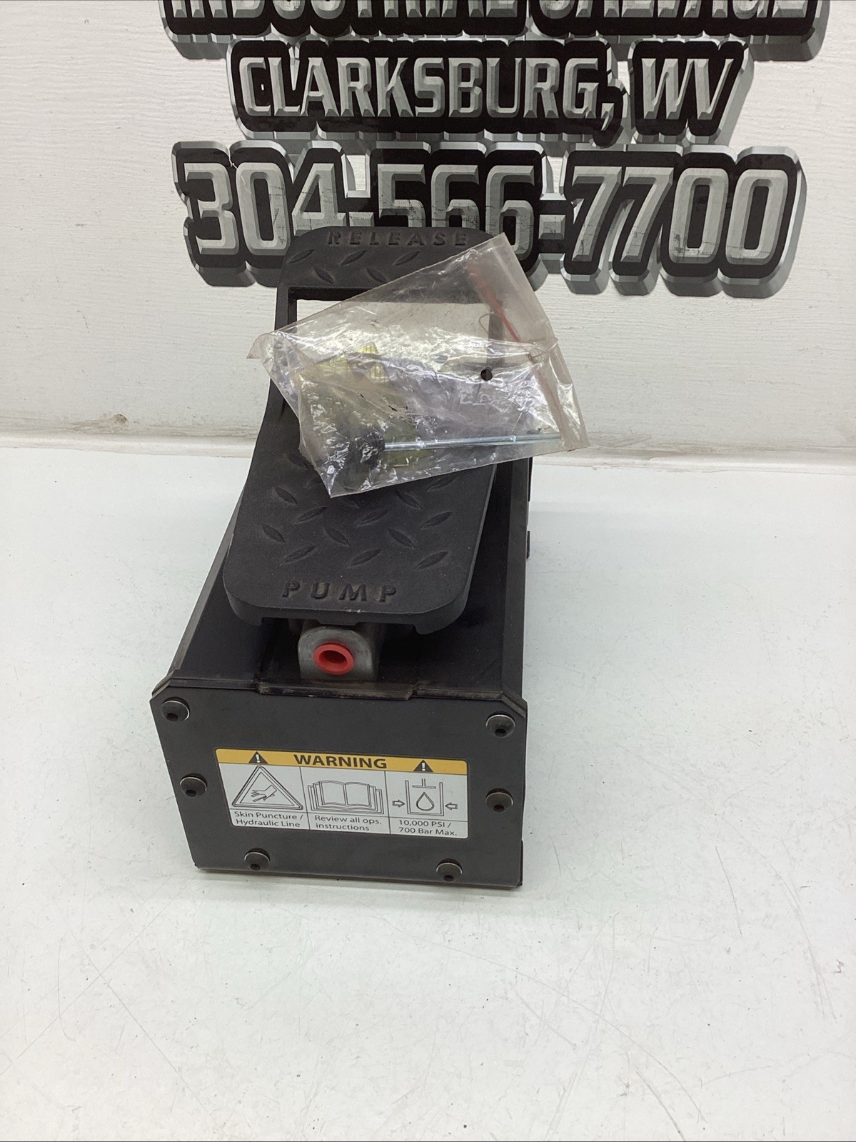 Simplex GA90 Compact Air OverHydraulic Foot Pump NEW