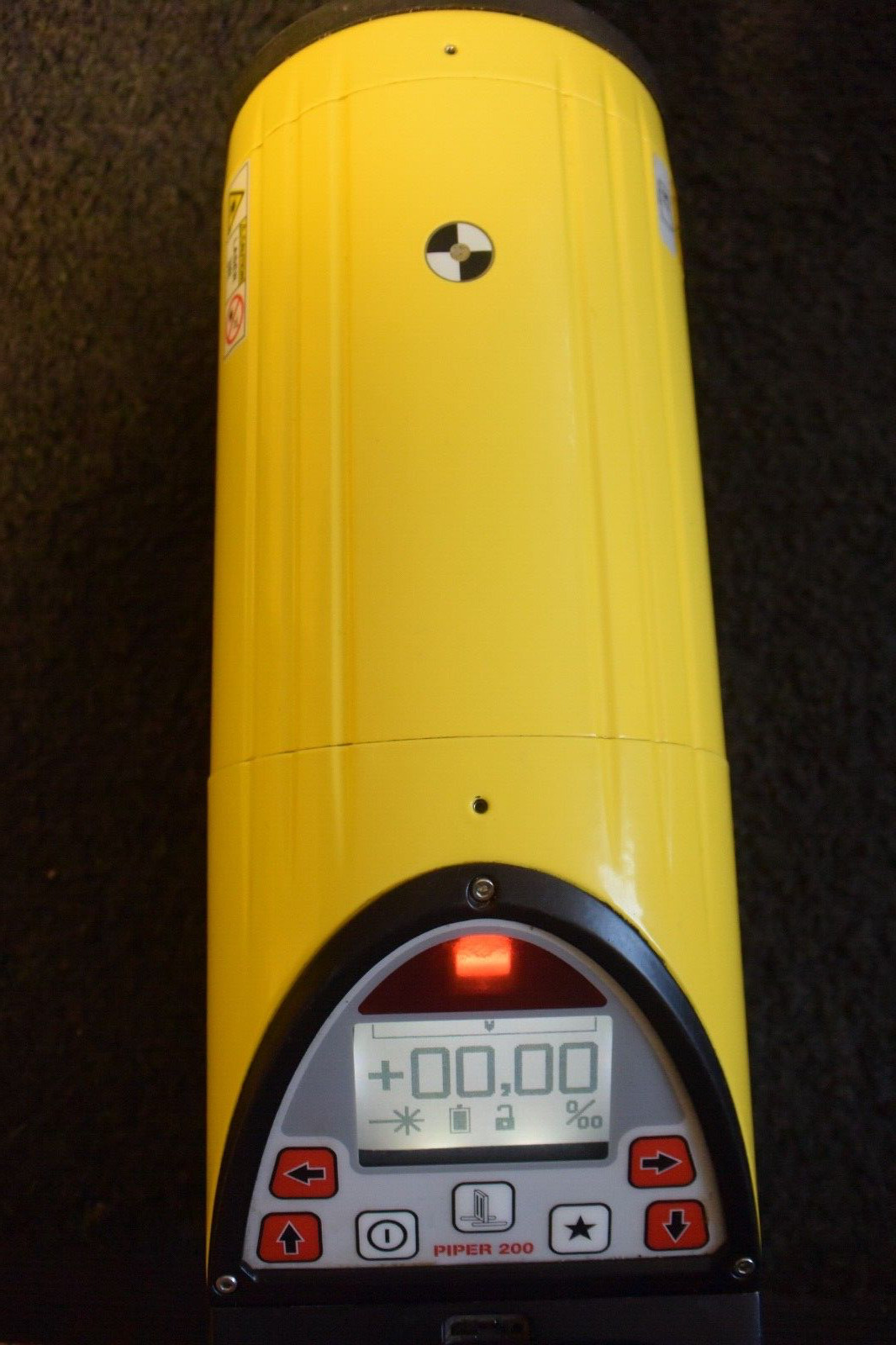 Leica Model Piper 200G Green Beam Straight Pipe Laser with 4 Sets of Legs CLEAN!