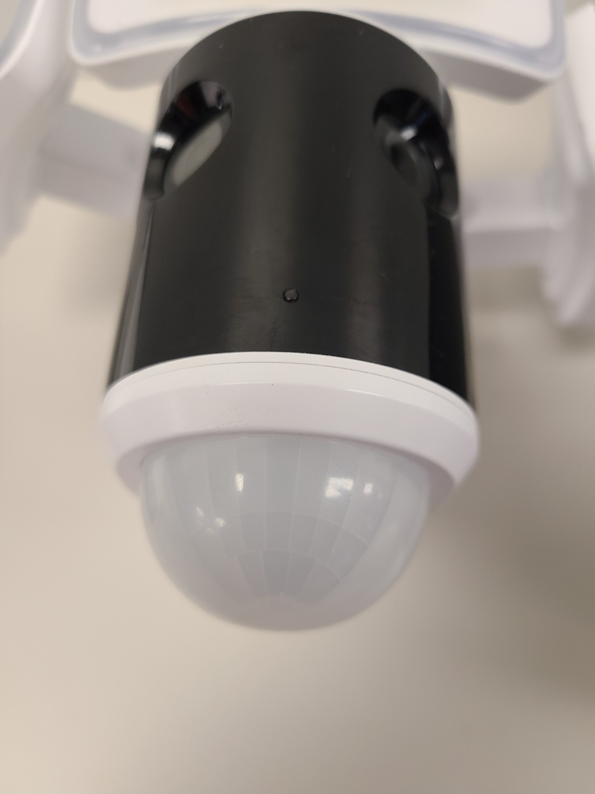 Feit Electric Smart Dual Lens Panoramic Floodlight Camera 5000 Lum SEC5000CAM2