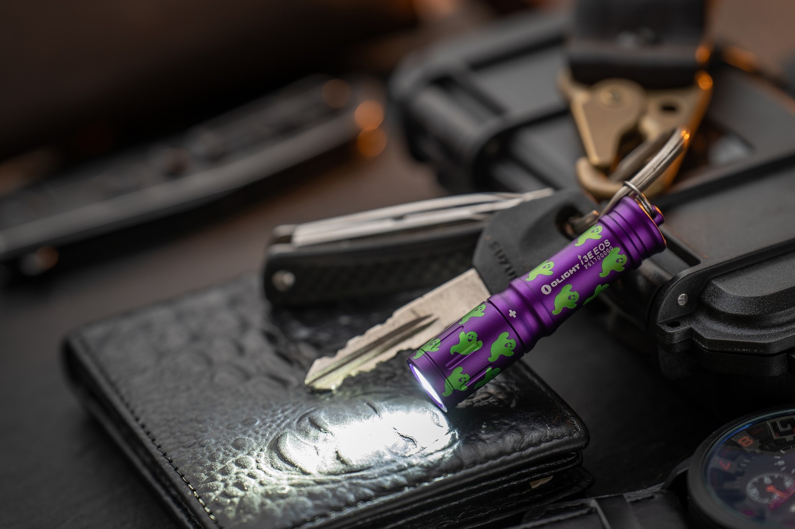 Olight I3E EOS Halloween Ghost Keychain Waterproof Flashlight, 90 Lumens, 1 AAA