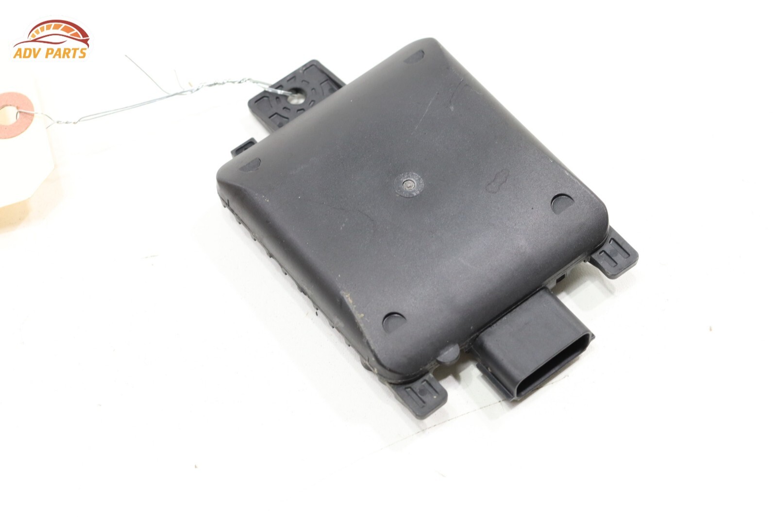 2020 CADILLAC XT6 REAR RIGHT SIDE BLIND SPOT RADAR SENSOR MODULE OEM