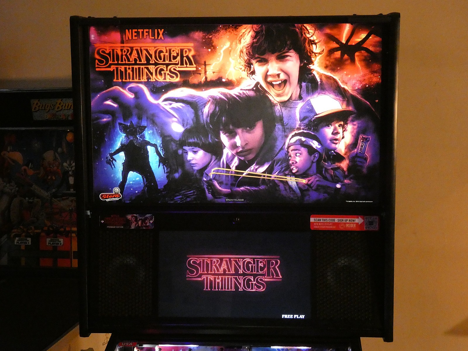 Stern Stranger Things Premium Pinball Machine