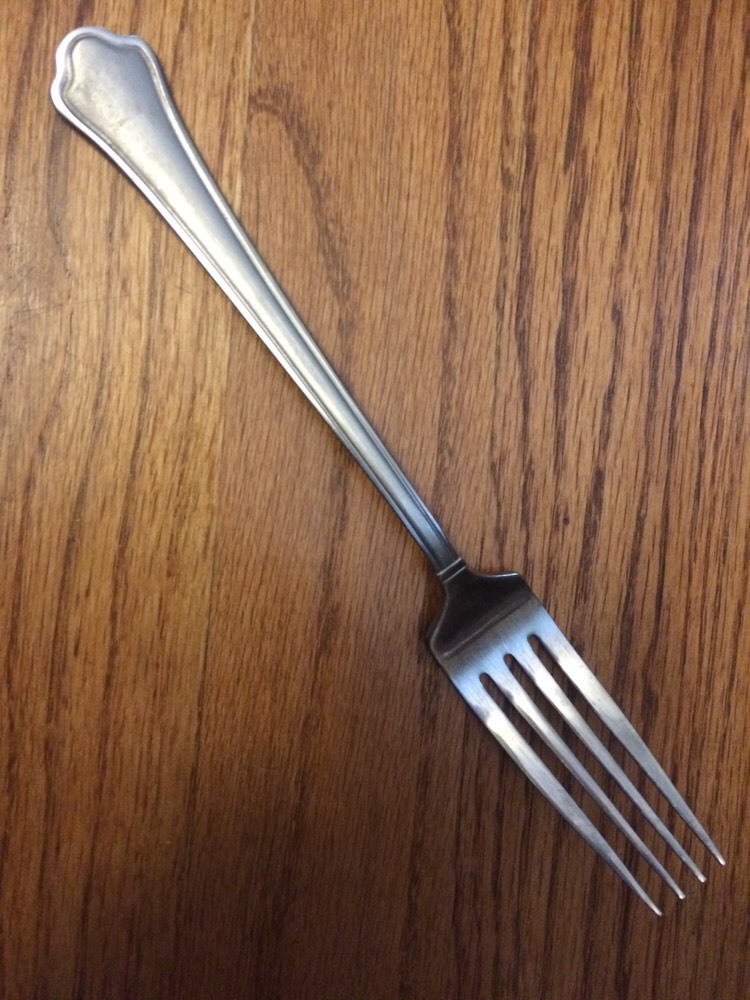 Pfaltzgraff Stainless Satin Outlined Three Round Tip PFF48 DINNER FORK 8"