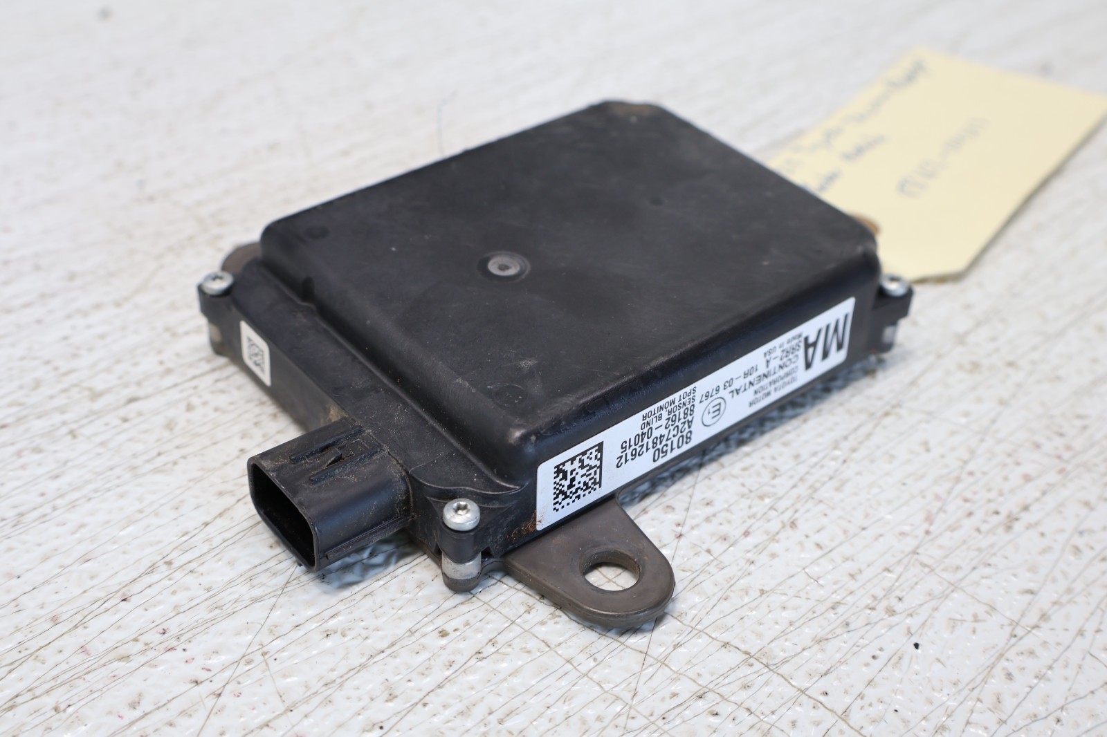 2016 - 2023 TOYOTA TACOMA REAR LEFT OR RIGHT BLIND SPOT RADAR SENSOR MODULE OEM
