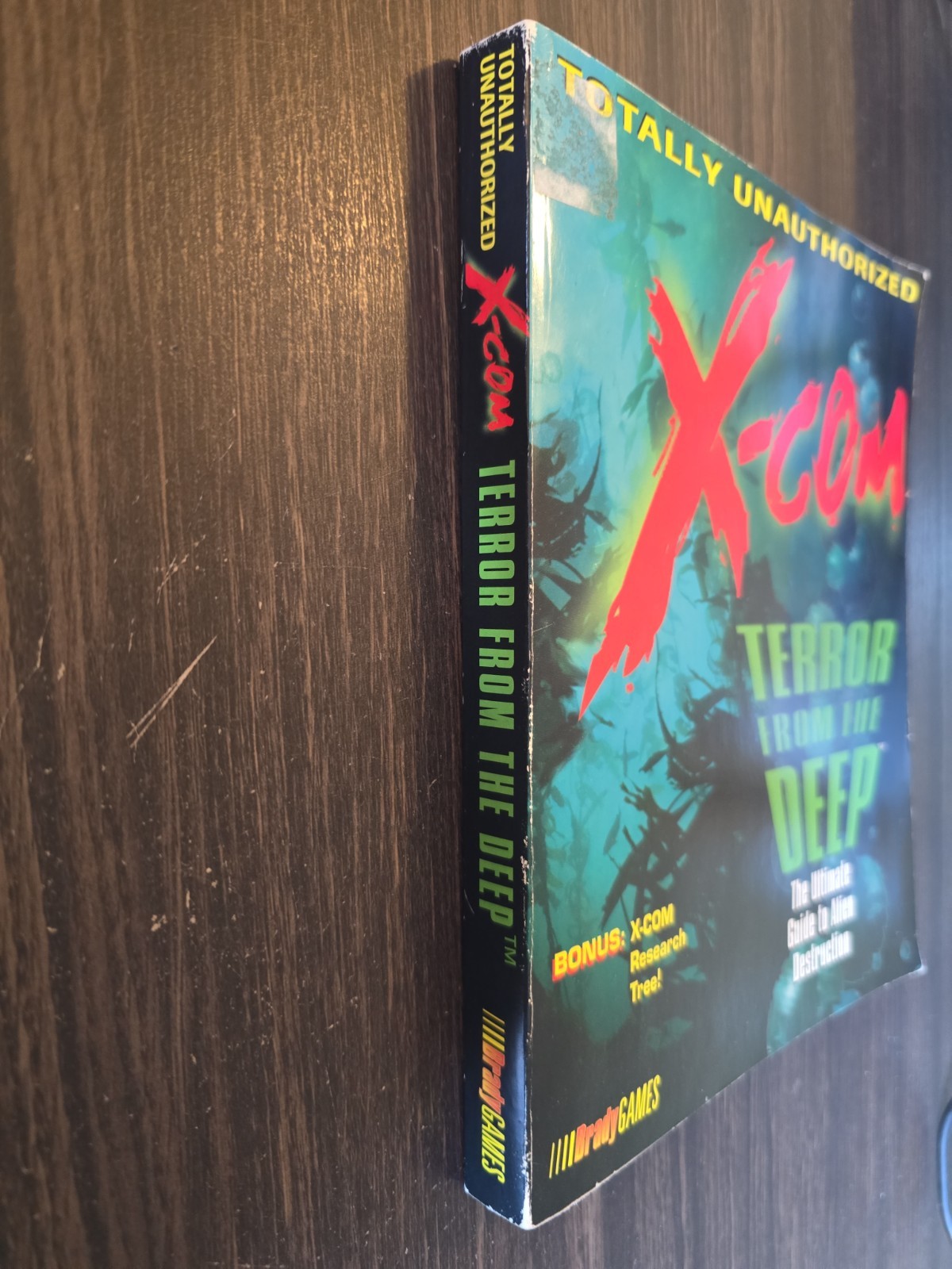 Brady Games PC X-COM Terror Deep Unauthorized Strategy Guide Microprose
