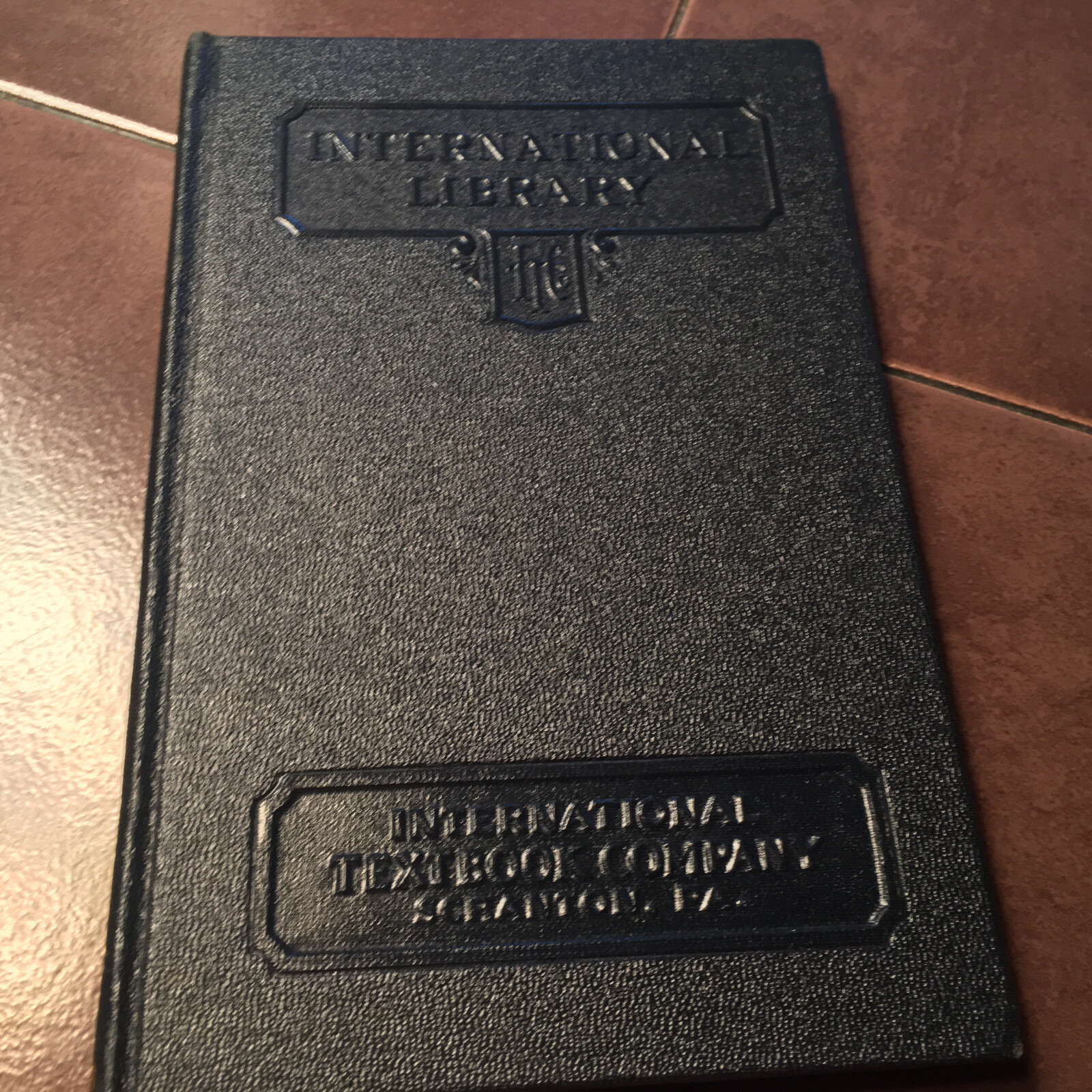 1943 Aircraft Instruments Training Manual