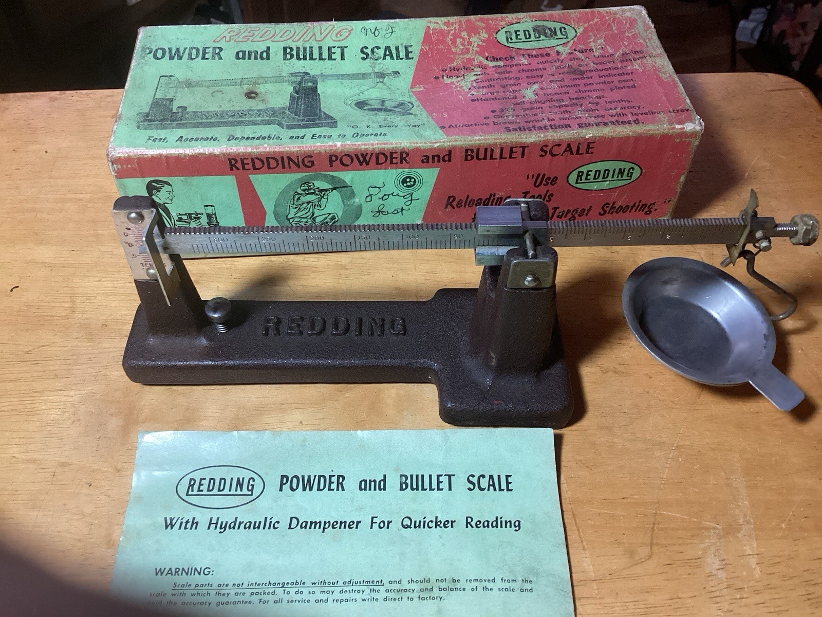 Vintage Redding Powder And Bullet Reloading Scale with hydraulic dampener