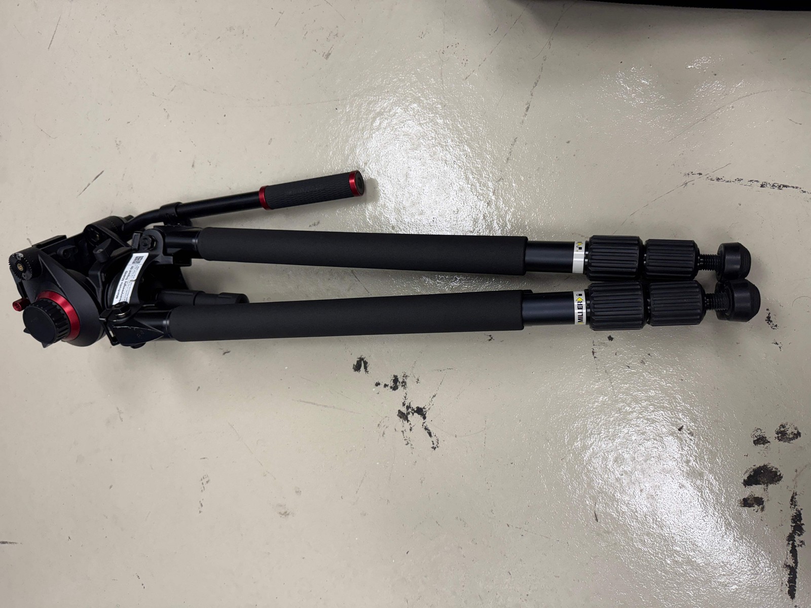 Manfrotto Tripod video head 504HD with Miller legs