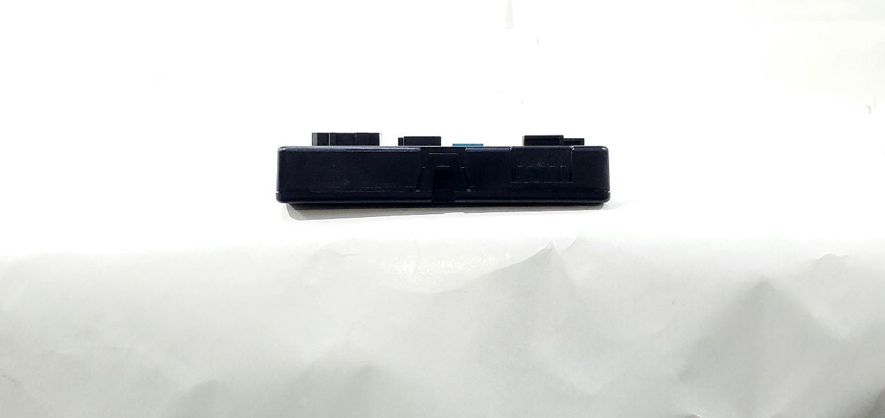 2013 2015 Audi Q7 OEM Body Control Module Trunk Mounted