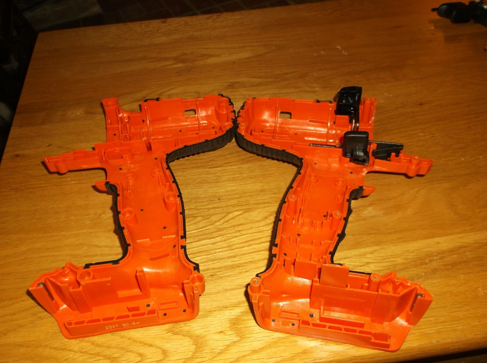 Replacement case Black And Decker Matrix BDCDMT120C-CASE ONLY,NO SWITCH OR MOTOR