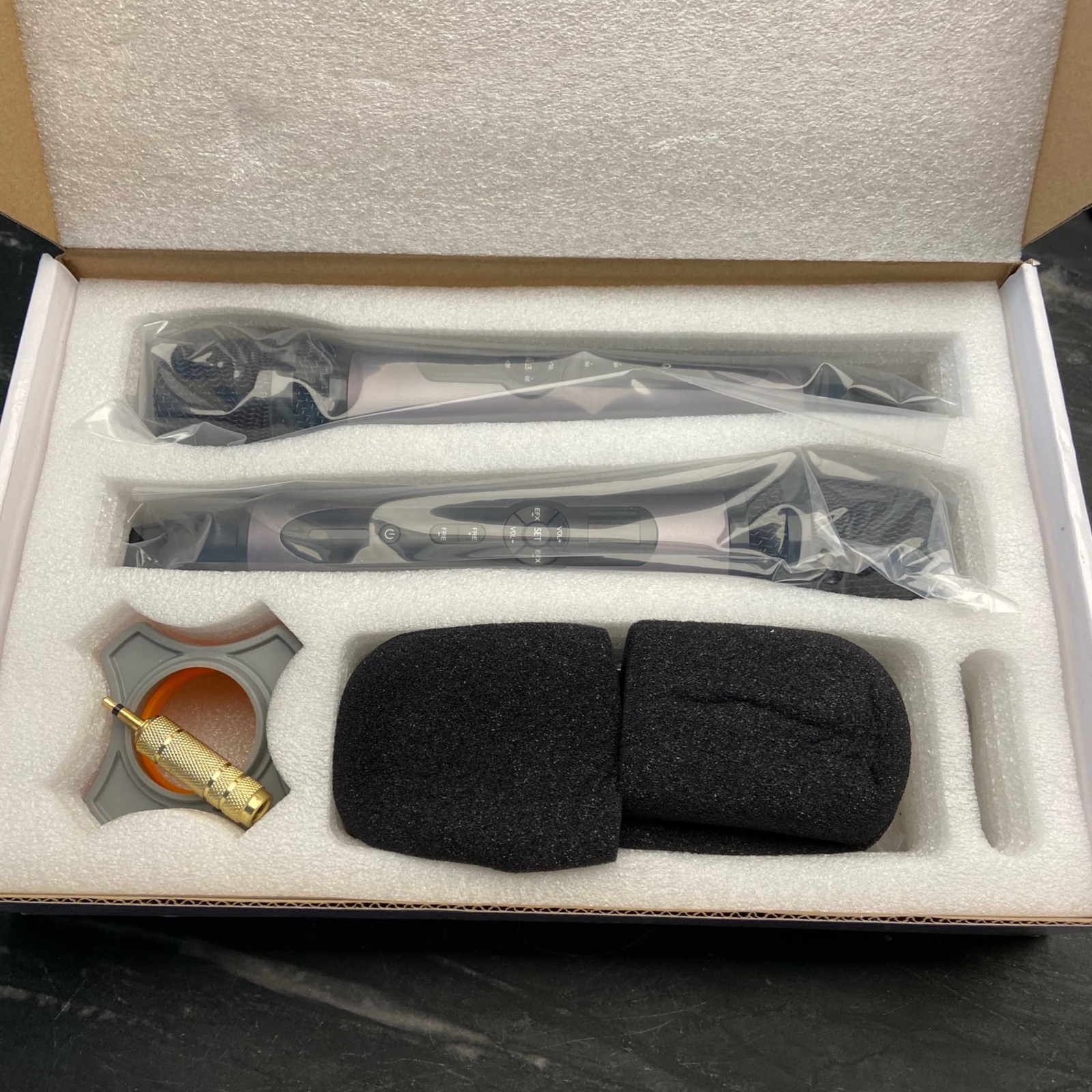 Professional Lithium Battery Wireless Microphone Unbranded NEW