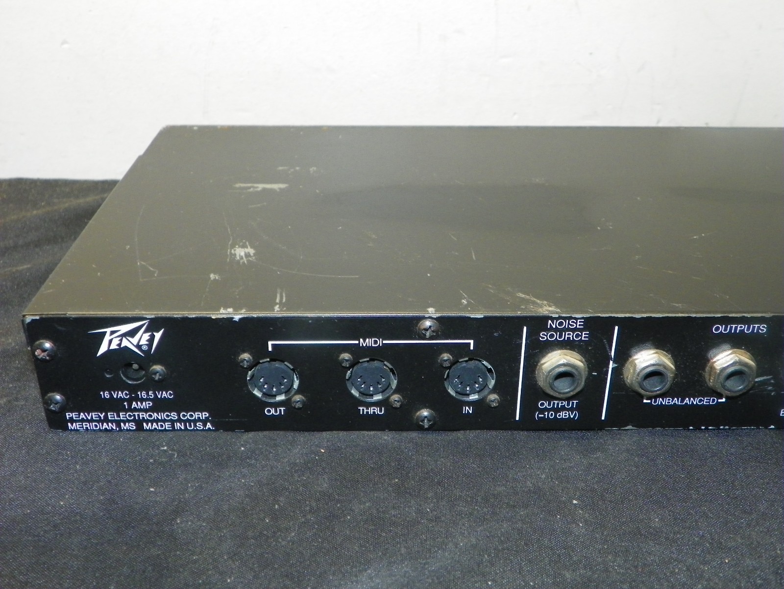 Untested Vintage Peavey Autograph MIDI Programmable 28-Band Graphic Equalizer