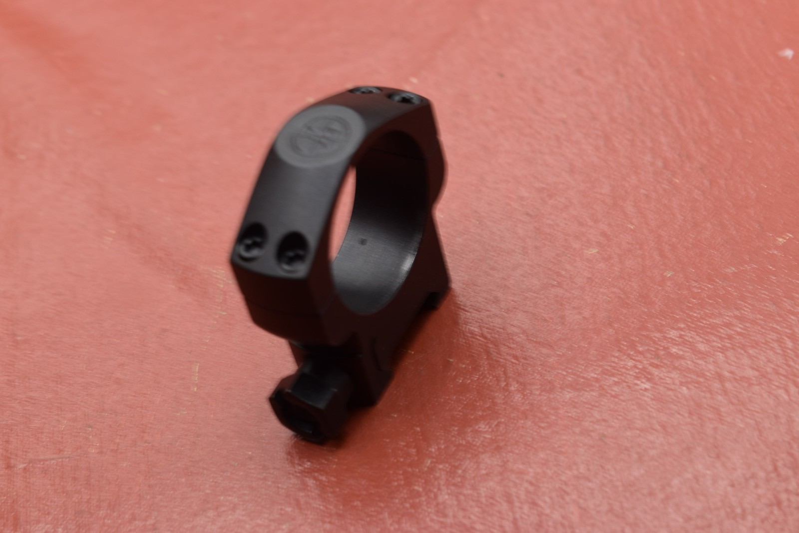 single Leupold Mark 4 34mm High matte ring