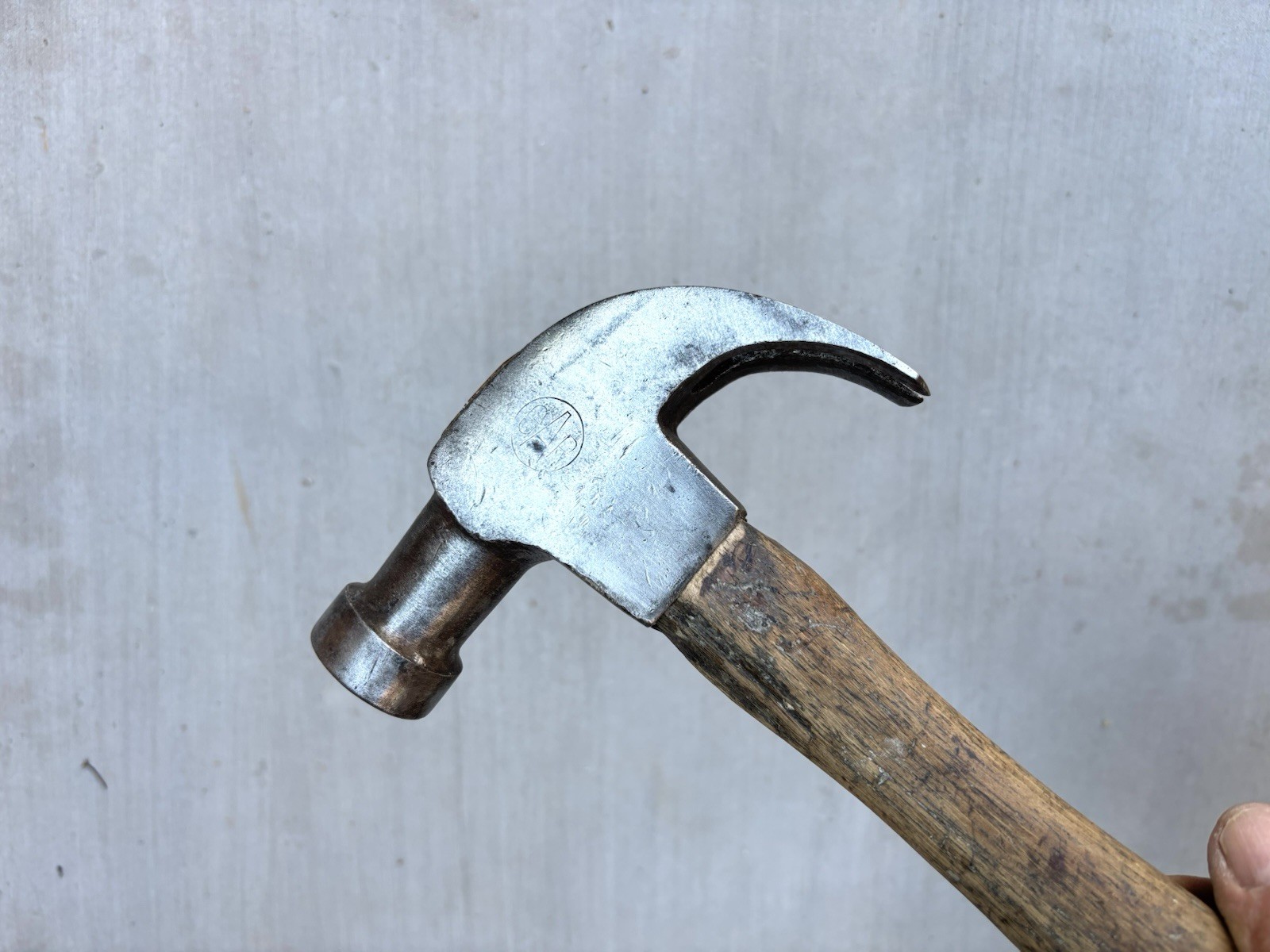 VINTAGE HEAVY Claw Hammer Forged Steel Wood Handle 2 Lbs “GAR”