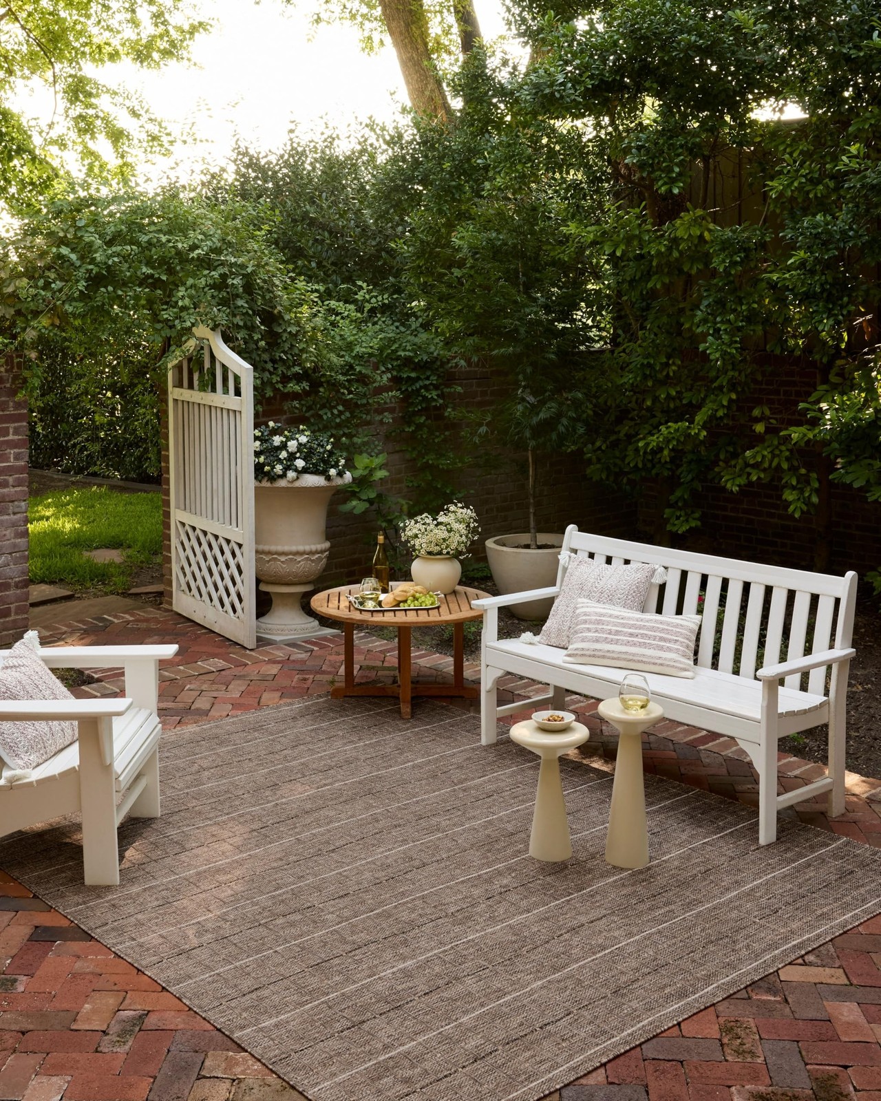 Loloi Birch Collection BIR-02 Natural/Bark 5' x 7'-3", .25" Pile Height, Area...