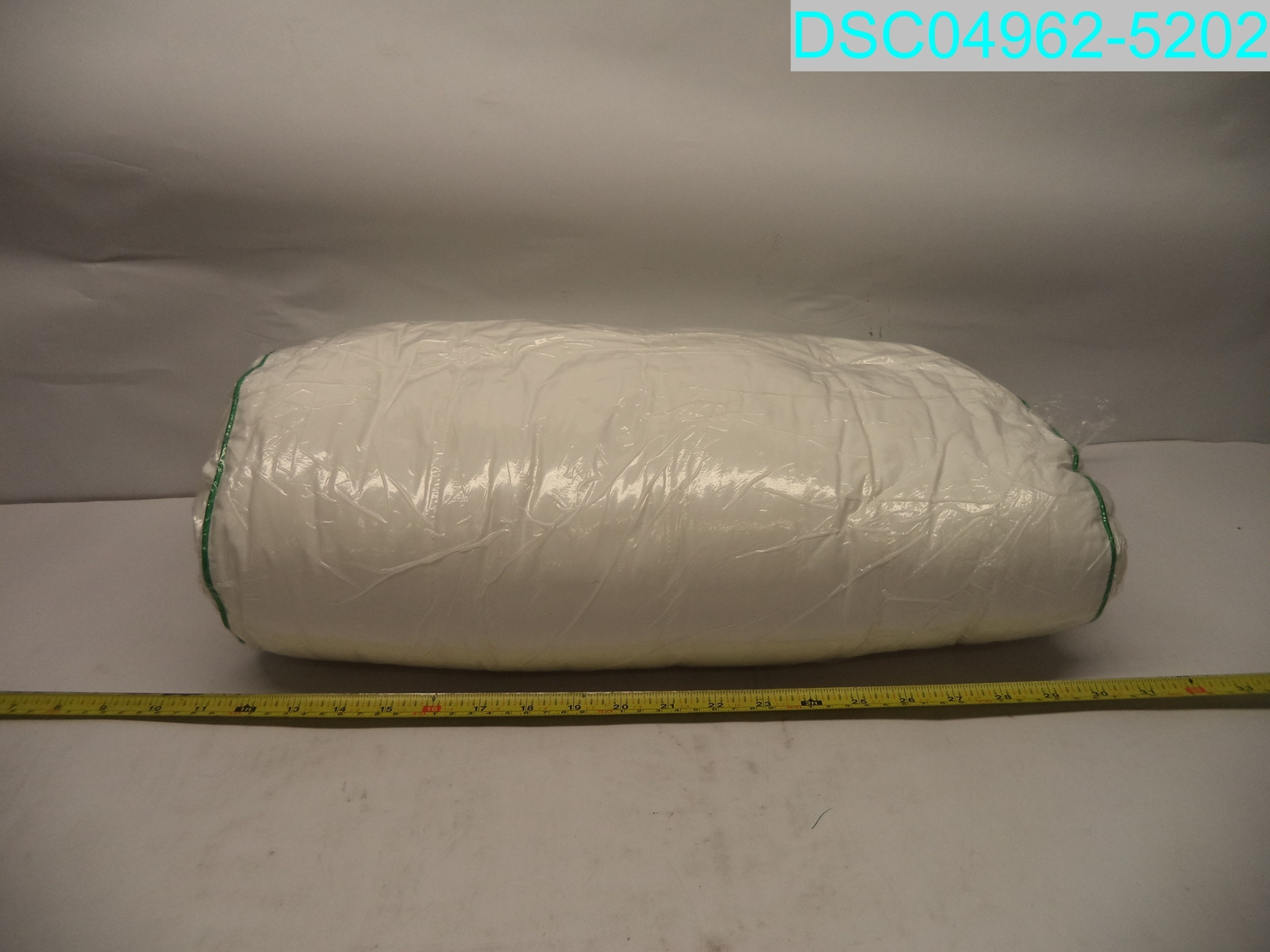 YOUR MOON Fluffy Support Bed Pillow Standard Size White